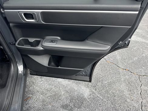 Used 2025 Hyundai Santa Fe SEL image 16