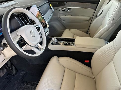 New 2026 Volvo XC90 B6 Ultra image 8