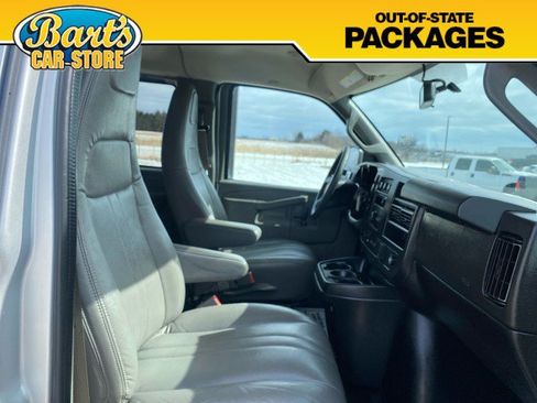 Used 2019 Chevrolet Express 3500 LS image 17