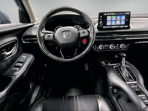 Used 2023 Honda HR-V EX-L image 10