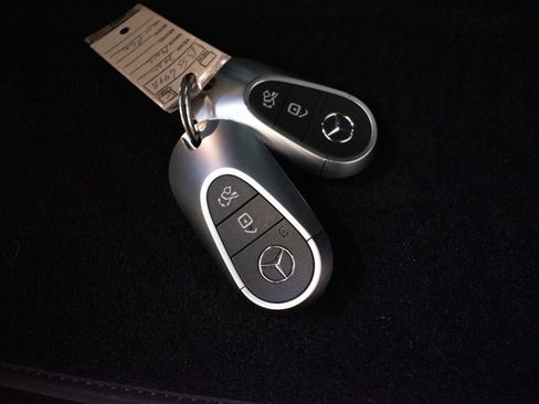 Used 2023 Mercedes-Benz GLC 300 4MATIC image 27