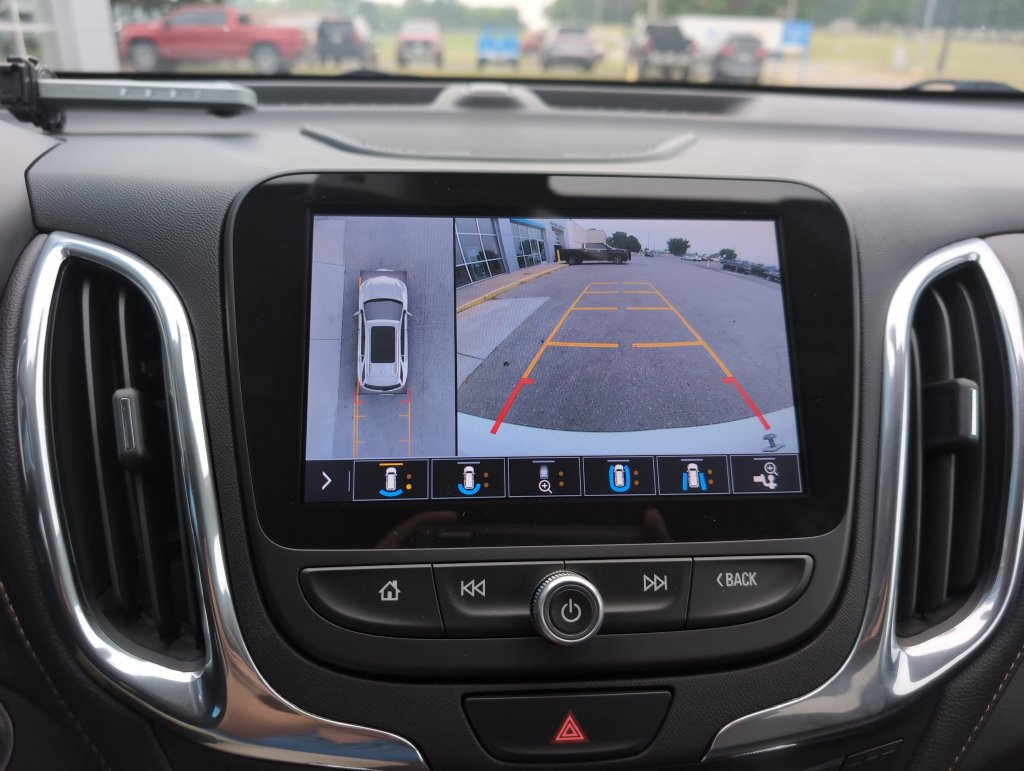 Used 2020 Chevrolet Equinox Premier AWD/4WD image 25