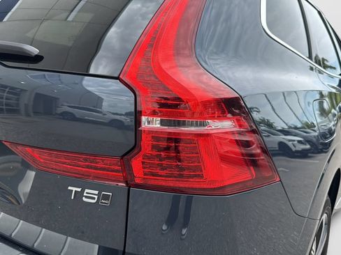Used 2021 Volvo XC60 T5 Inscription w/ Advanced Package AWD/4WD image 43