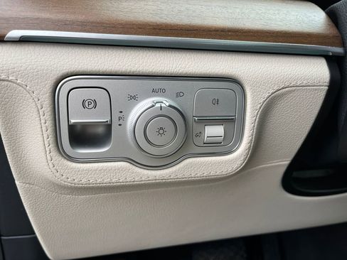 Used 2023 Mercedes-Benz GLE 450 4MATIC image 24