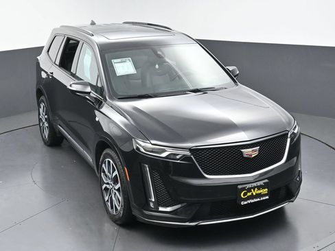 Used 2024 Cadillac XT6 Sport w/ Technology Package AWD/4WD image 44