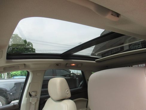 Used 2014 Cadillac SRX Luxury AWD/4WD image 21