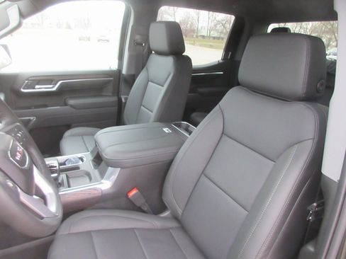 New 2026 GMC Sierra 1500 SLT w/ SLT Premium Package image 14