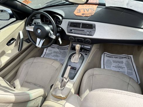 Used 2003 BMW Z4 2.5i RWD image 18