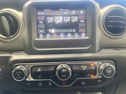 Used 2021 Jeep Wrangler Unlimited Sport image 18