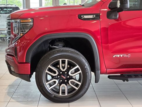 Used 2023 GMC Sierra 1500 AT4 w/ Technology Package AWD/4WD image 9