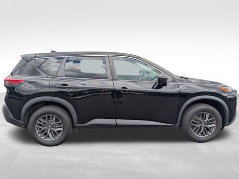 Used 2021 Nissan Rogue S AWD/4WD image 9