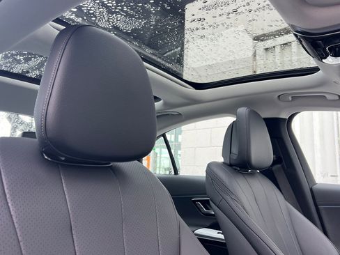 New 2026 Mercedes-Benz E 350 Sedan image 18