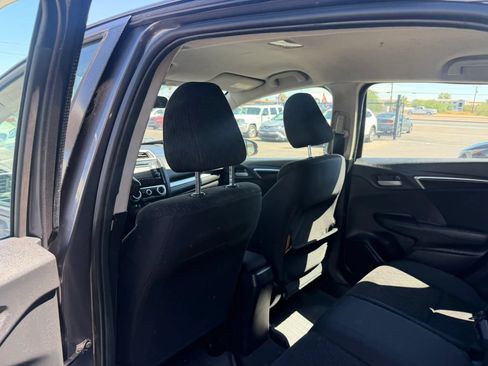 Used 2015 Honda Fit LX image 19