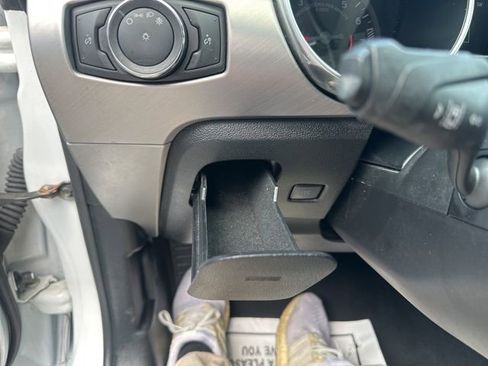 Used 2022 Ford Mustang Premium image 25