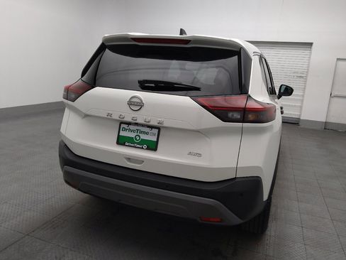 Used 2022 Nissan Rogue S image 7