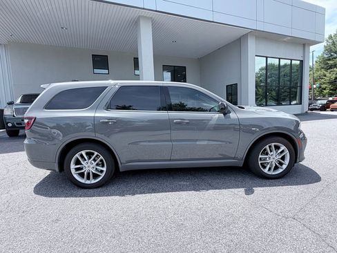 Used 2024 Dodge Durango R/T RWD image 4