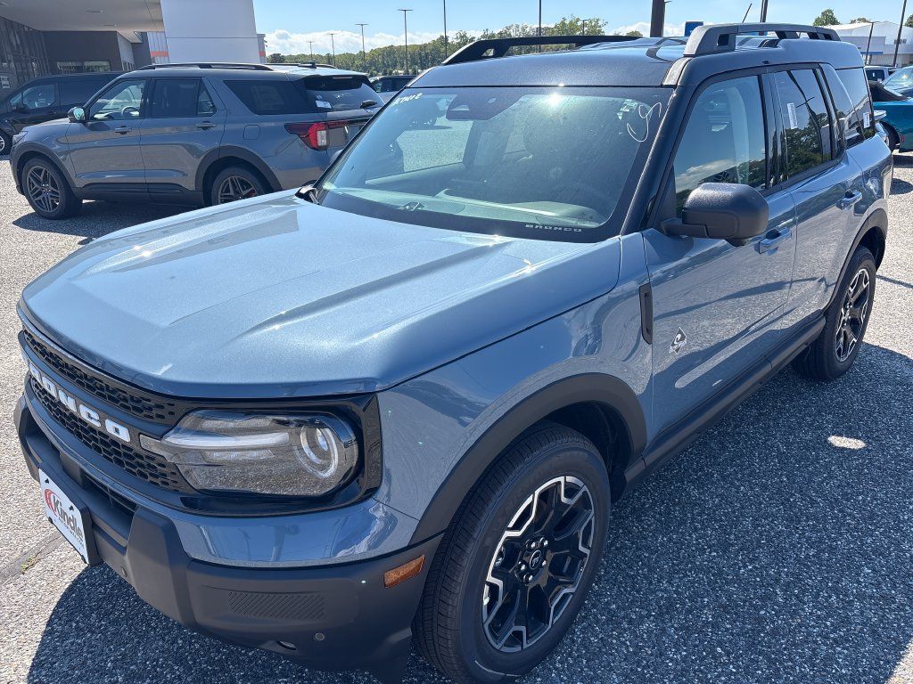 New 2026 Ford Bronco Sport Outer Banks w/ Outer Banks Tech Package+ AWD/4WD image 4
