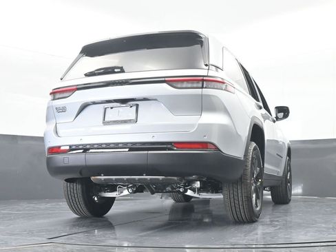 New 2025 Jeep Grand Cherokee Altitude RWD image 53