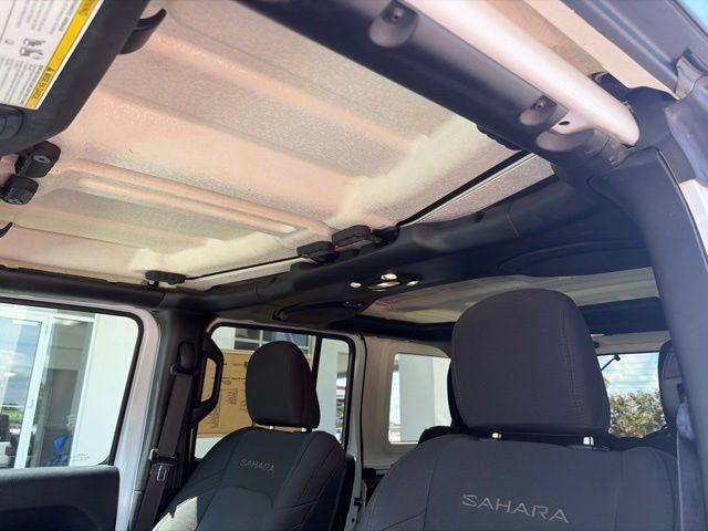 Used 2019 Jeep Wrangler Unlimited Sahara AWD/4WD image 13