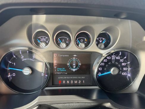 Used 2016 Ford F250 Lariat w/ Lariat Ultimate Package AWD/4WD image 11