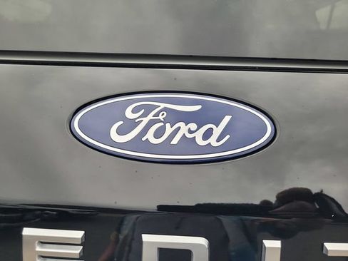 Certified 2025 Ford Expedition Max Platinum AWD/4WD image 7