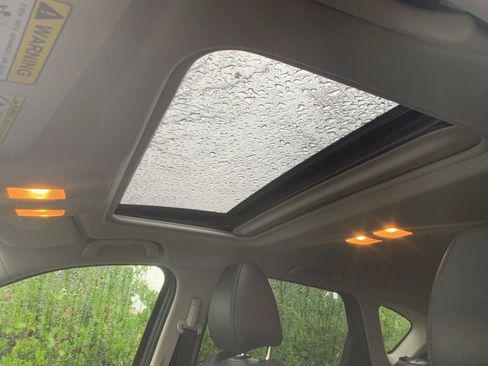 Used 2019 MAZDA CX-5 Touring image 15