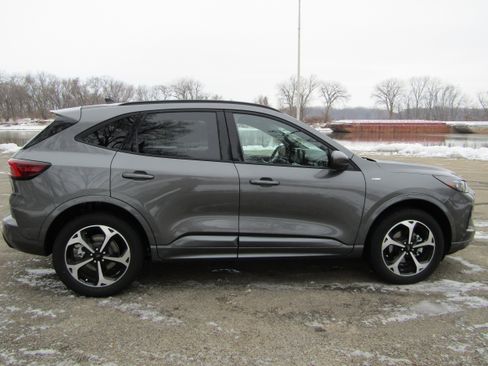 New 2025 Ford Escape ST-Line Elite image 5