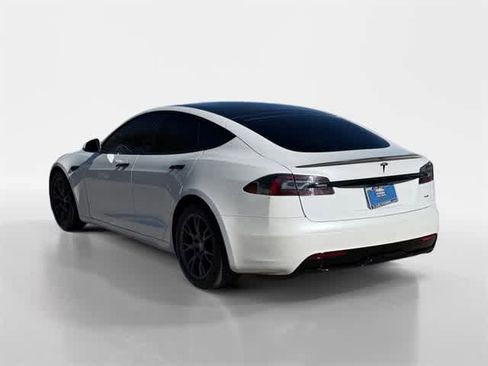Used 2021 Tesla Model S Plaid image 3