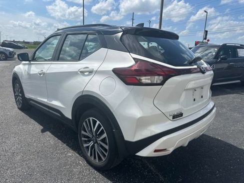Certified 2023 Nissan Kicks SR FWD image 7