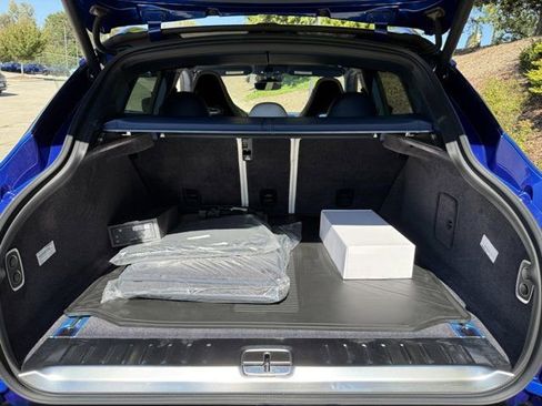 New 2025 Aston Martin DBX 707 image 33