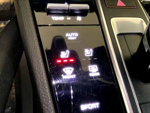 Used 2022 Porsche Cayenne image 67