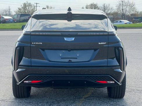 New 2026 Cadillac Lyriq V AWD/4WD image 47