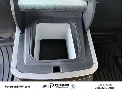 Used 2026 Toyota Sienna Platinum AWD/4WD image 20