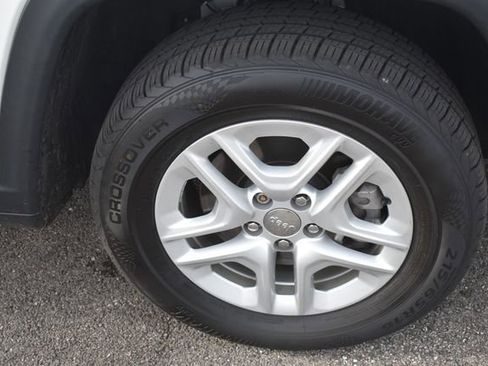 Used 2021 Jeep Compass Sport w/ Cold Weather Group AWD/4WD image 11