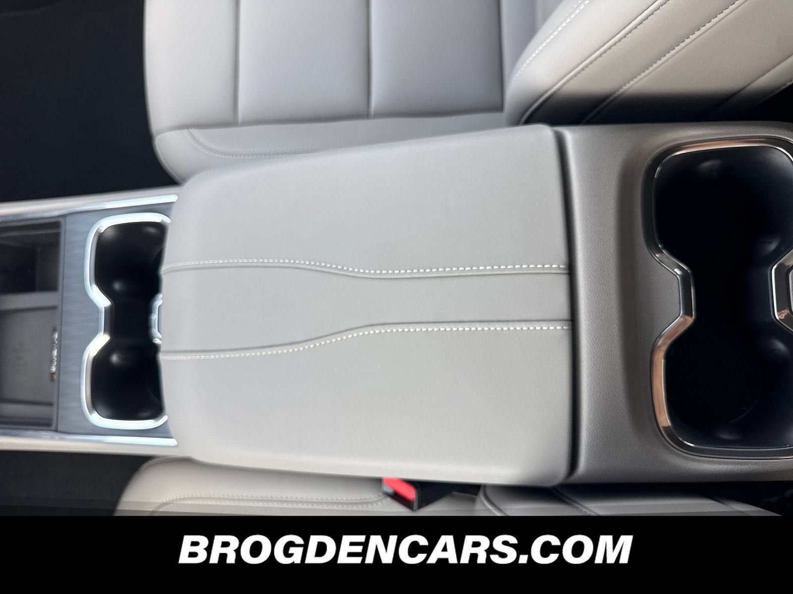 New 2026 GMC Acadia Elevation w/ Black Edition FWD image 10