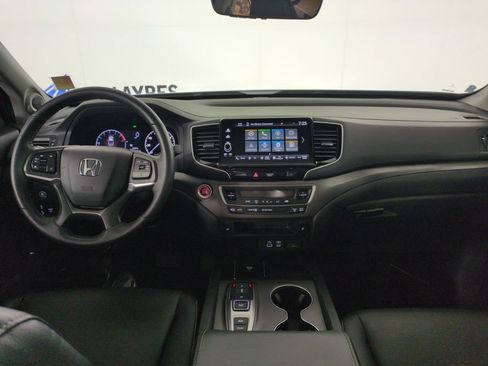 Certified 2025 Honda Ridgeline RTL image 16