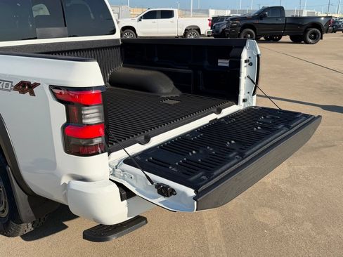 New 2026 Nissan Frontier PRO-4X w/ Tow Package AWD/4WD image 9