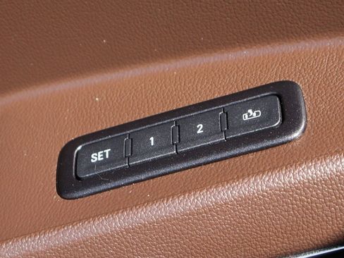 Used 2018 GMC Yukon Denali w/ Denali Ultimate Package image 17