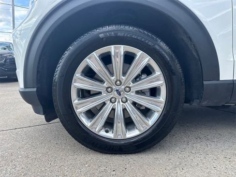 Used 2022 Ford Explorer Limited w/ Hybrid Equipment Group 310A image 9