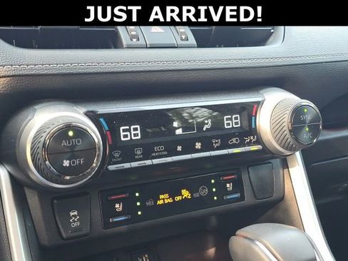 Used 2023 Toyota RAV4 Limited FWD image 20