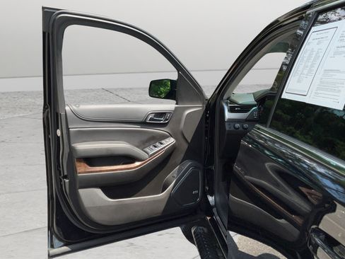 Used 2019 Chevrolet Tahoe LT AWD/4WD image 11