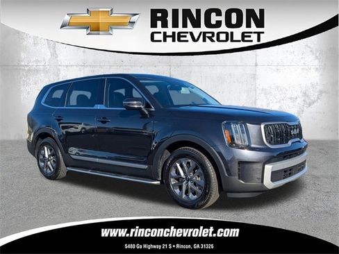Used 2025 Kia Telluride LX image 1