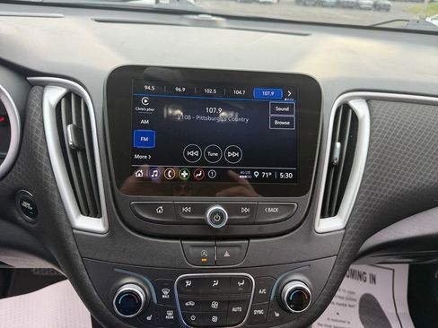 Certified 2024 Chevrolet Malibu LT image 17