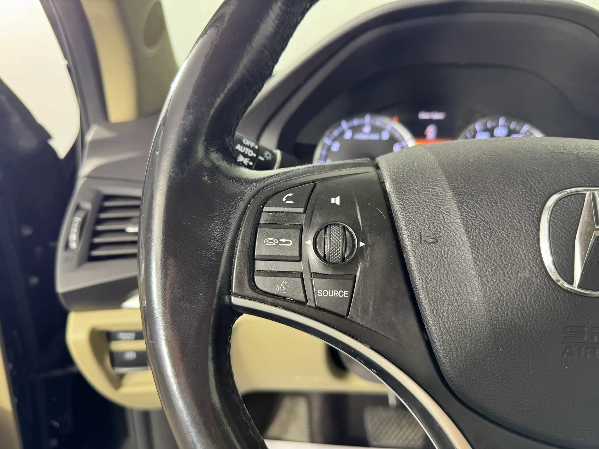 Used 2017 Acura MDX SH-AWD image 15