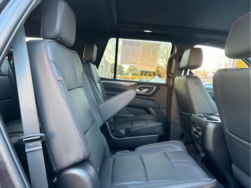 Used 2022 Chevrolet Tahoe RST w/ Luxury Package image 30