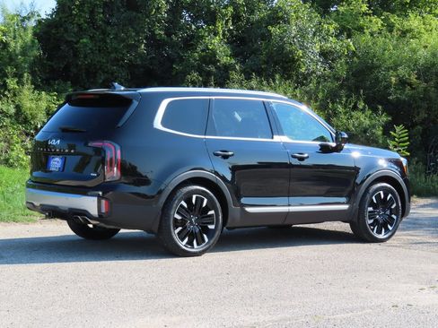 Certified 2024 Kia Telluride SX Prestige w/ Towing Package AWD/4WD image 3