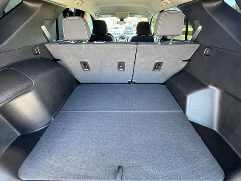 Used 2021 Chevrolet Equinox LS w/ LS Convenience Package image 31