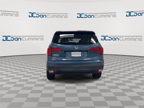 Used 2017 Honda Pilot LX image 10