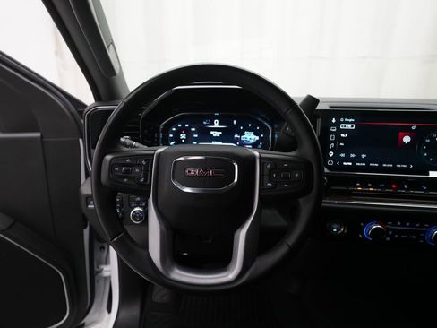 Used 2023 GMC Sierra 1500 Elevation w/ X31 Off-Road Package AWD/4WD image 4