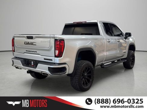 Used 2022 GMC Sierra 1500 Elevation w/ X31 Off-Road Package AWD/4WD image 4